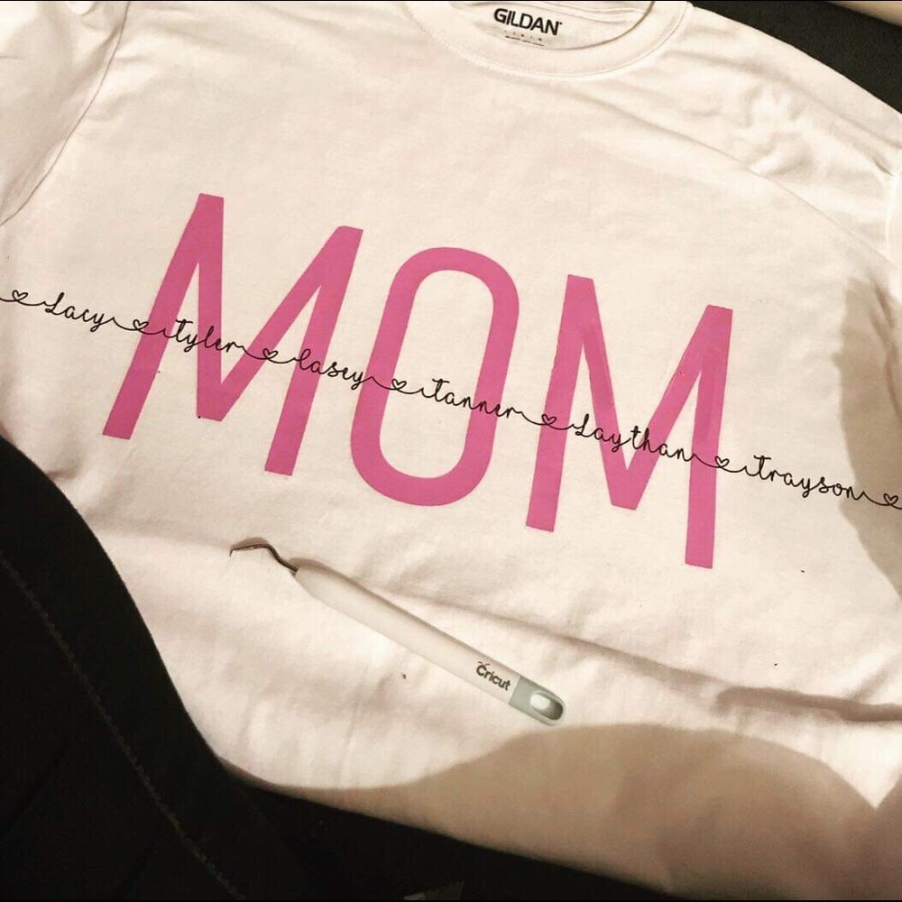 Mom shirt with names
